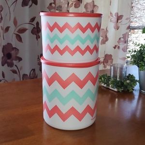 Tupperware storage container set